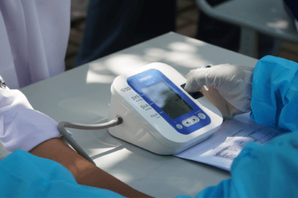 How to check blood pressure, blood pressure check, monitor blood pressure
