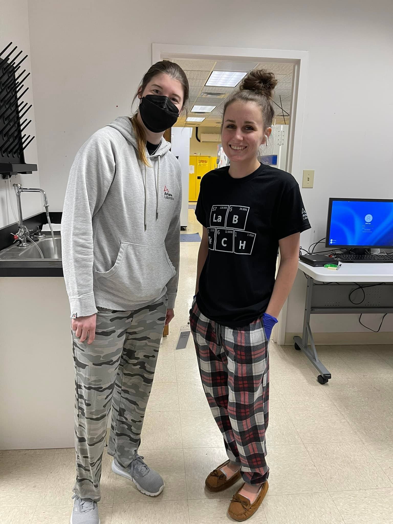 lab techs, histotechs at arkana laboratories, lab week 2022, pj day